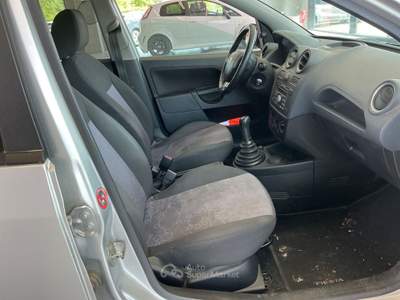 Ford Fiesta AUTO CON POCHI CHILOMETRI VALIDA PER NEOPATENTATI usata CALCINAIA