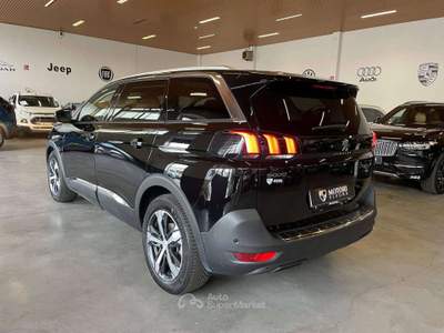 Peugeot 5008 5008 II 2016 1.5 bluehdi Allure s Nero usata Verona