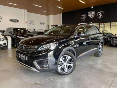 Peugeot 5008 5008 II 2016 1.5 bluehdi Allure s Nero usata Verona