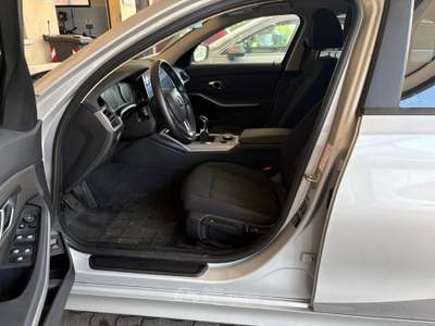 BMW Serie 3 325tds d Touring IBRIDO 48V AUTOMATICO Argento usata Guastalla