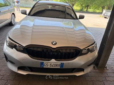 BMW Serie 3 325tds d Touring IBRIDO 48V AUTOMATICO Argento usata Guastalla