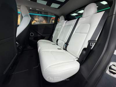 Tesla Model Y (222) Grigio usata Calenzano