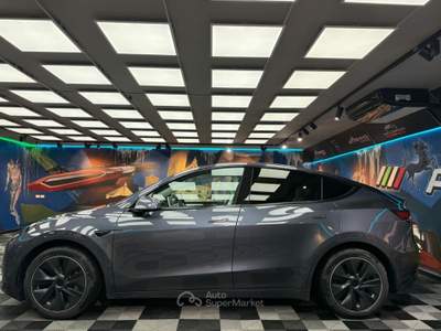 Tesla Model Y (222) Grigio usata Calenzano