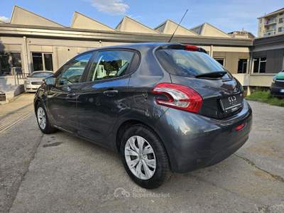 Peugeot 208 1.2 PureTech 82cv Allure Grigio usata Torino