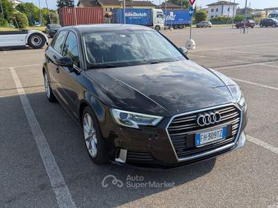 Audi A3 Unico proprietario-paddle shift,sensori ant.post.,cruise control Nero usata Ovada