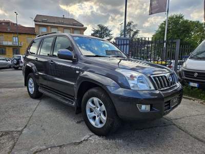 Toyota Land Cruiser Land Cruiser  5p 3.0 d4-d auto Grigio usata Torino