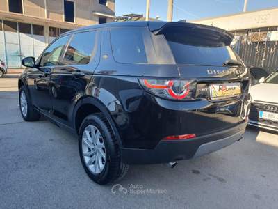 Land Rover Discovery Sport 150 CV SE Nero usata Sant'Egidio del Monte Albino