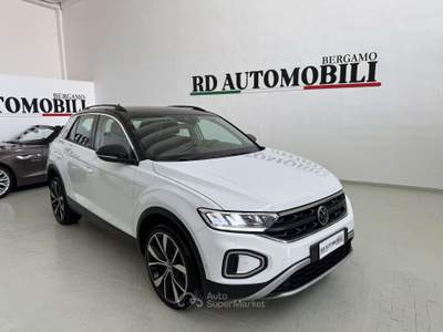 Volkswagen T-Roc 2.0 tdi Life 150CV DSG CERCHI DA 19 ORIGINALI GOMME NUOVE Bianco usata Ciserano