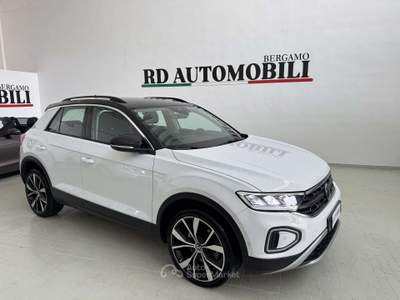 Volkswagen T-Roc 2.0 tdi Life 150CV DSG CERCHI DA 19 ORIGINALI GOMME NUOVE Bianco usata Ciserano