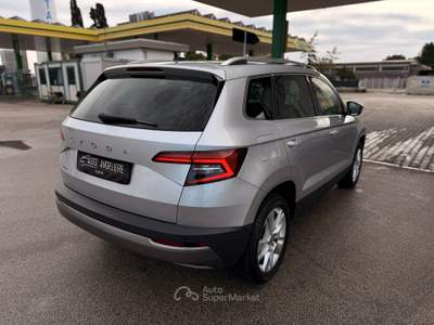 Skoda Karoq EVO SCR 115 CV DSG Executive Grigio usata Gravina in Puglia