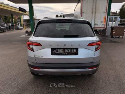 Skoda Karoq EVO SCR 115 CV DSG Executive Grigio usata Gravina in Puglia
