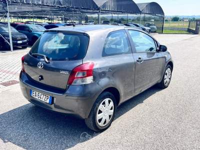 Toyota Yaris 1.0 3 porte / Grandinata Grigio usata Pieve di Soligo