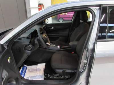 Alfa Romeo Junior 1.2 Hybrid 145cv eDCT6 Km.13.450 Grigio usata Rho