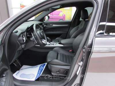 Alfa Romeo Stelvio 2.2 Turbodiesel 210 CV AT8 Q4 Veloce km.38.750 Grigio usata Rho
