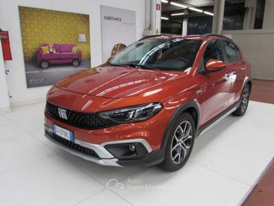 Fiat Tipo 1.5 Hybrid 130cv 5 porte Cross CAMBIO AUTOMATICO Arancione usata Rho