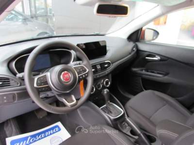 Fiat Tipo 1.5 Hybrid 130cv 5 porte Cross CAMBIO AUTOMATICO Arancione usata Rho