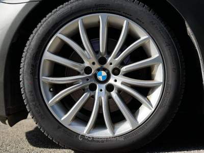 BMW Serie 5 520d BMW f11 lucsury 2014 Grigio usata Saluggia