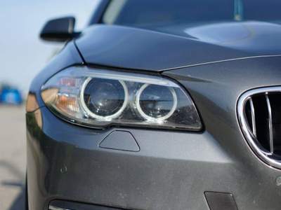 BMW Serie 5 520d BMW f11 lucsury 2014 Grigio usata Saluggia