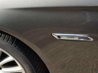 BMW Serie 5 520d BMW f11 lucsury 2014 Grigio usata Saluggia