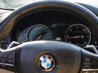 BMW Serie 5 520d BMW f11 lucsury 2014 Grigio usata Saluggia