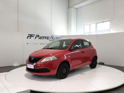 Lancia Ypsilon  - ypsilon 1.0 firefly 5 porte s&s hybrid ec Rosso usata Civitanova Marche