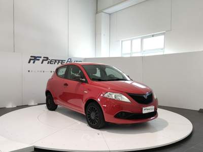 Lancia Ypsilon  - ypsilon 1.0 firefly 5 porte s&s hybrid ec Rosso usata Civitanova Marche