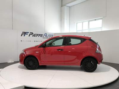 Lancia Ypsilon  - ypsilon 1.0 firefly 5 porte s&s hybrid ec Rosso usata Civitanova Marche