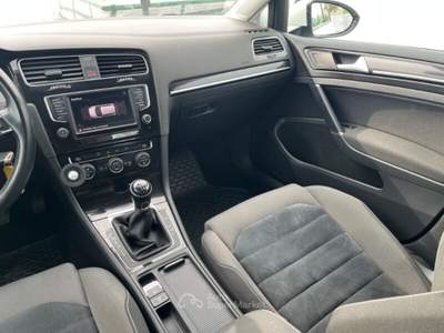 Volkswagen Golf Golf 1.4 TSI 125 CV 5p. Highline BlueMotion Technology Bianco usata Montecatini-Terme
