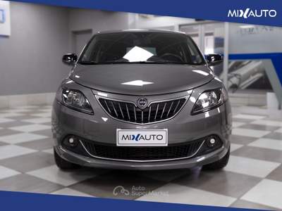 Lancia Ypsilon 1.0 Firefly Hybrid Gold Plus 70CV 5 Porte Grigio usata Latina