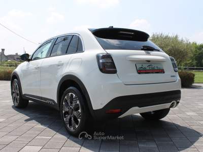 Fiat 600 Hybrid 110 CV DCT MHEV La Prima Bianco usata Trebaseleghe
