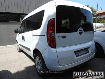Opel Combo OPEL - Combo 1.4 BI FUEL GPL CLIMATIC 5 POSTI  Bianco usata CORIANO