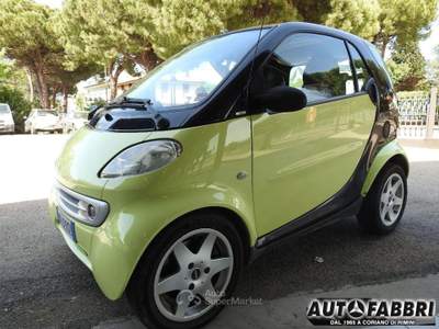 Smart ForTwo SMART - Fortwo AUTOMAT+ SEQ. CLIMAT C.LEGA  Giallo usata CORIANO