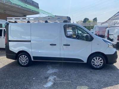 Renault Trafic L1H1 T27 DCI 120 CV 4P Bianco usata Carobbio degli Angeli