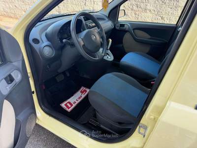 Fiat Panda 1.2 dualogic, CAMBIO AUTOMATICO! NEOPATENTATI OK! Giallo usata Codroipo