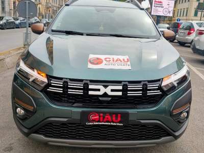 Dacia Jogger 1.0 TCe GPL 100 CV 5 posti Extreme Verde usata Firenze