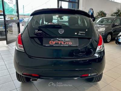 Lancia Ypsilon 1.0 FireFly S&S Hybrid Ecochic Gold *NEOPATENTATI* Nero usata Cassina de' Pecchi