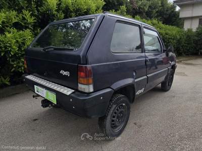 Fiat Panda 1ª serie 1100 i.e. cat 4x4 Blu/Azzurro usata Bari