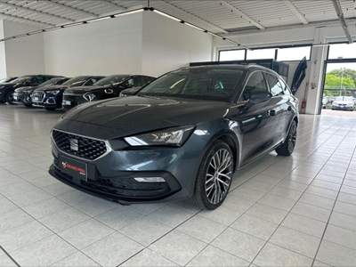 Seat Leon Sportstourer 1.5 eTSI 150 CV DSG Xcellence Grigio usata Castenaso