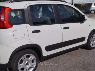 Fiat Panda 1.0 FireFly S&S Hybrid City Life 5 POSTI Bianco usata Roma