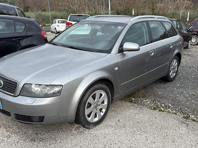 Audi A4 1.9 TDI/130 CV cat Avant Grigio usata Teano