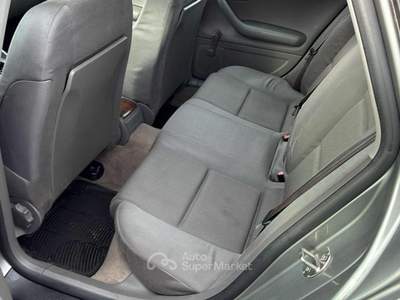Audi A4 1.9 TDI/130 CV cat Avant Grigio usata Teano