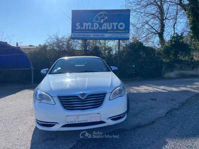 Lancia Flavia 2.4 Bianco usata Teano