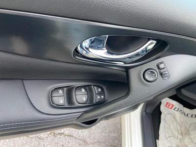 Nissan Qashqai 1.5 dCi 115 CV DCT N-Connecta Bianco usata Teano
