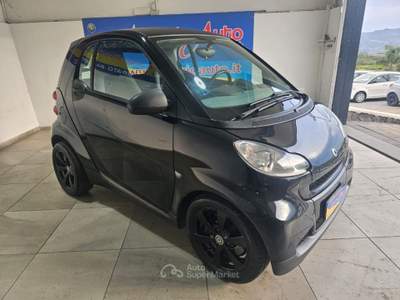 Smart ForTwo 1000 52 kW coupé passion Nero usata ADRANO