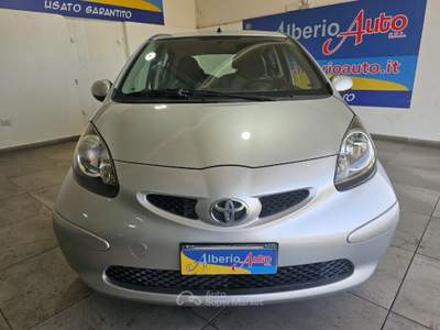 Toyota Aygo 1.0 12V VVT-i 5 porte Argento usata ADRANO