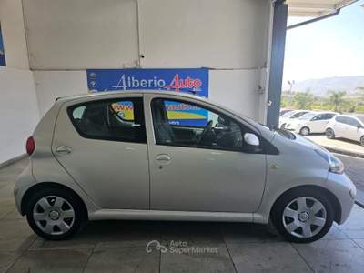 Toyota Aygo 1.0 12V VVT-i 5 porte Argento usata ADRANO