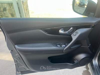 Nissan Qashqai Tekna Grigio usata Castellana Grotte