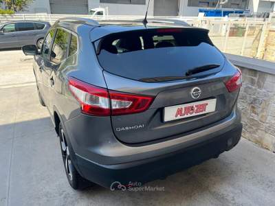 Nissan Qashqai Tekna Grigio usata Castellana Grotte