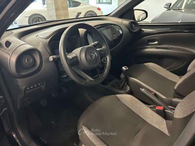 Toyota Aygo X 1.0 Active 72cv 5porte Nero usata Caravaggio
