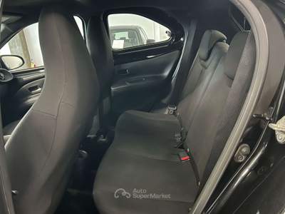 Toyota Aygo X 1.0 Active 72cv 5porte Nero usata Caravaggio